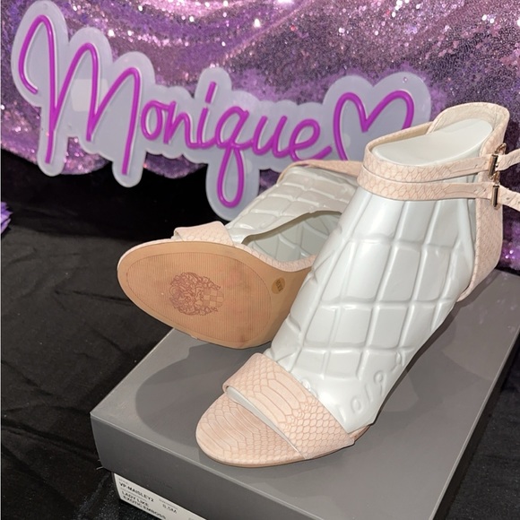 Baby Pink Vince Cumuto Heels | Never Worn | - Picture 3 of 4